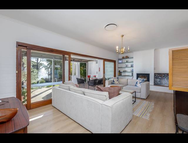 3 BEDROOM HOUSE TO LET IN CAMPS BAY